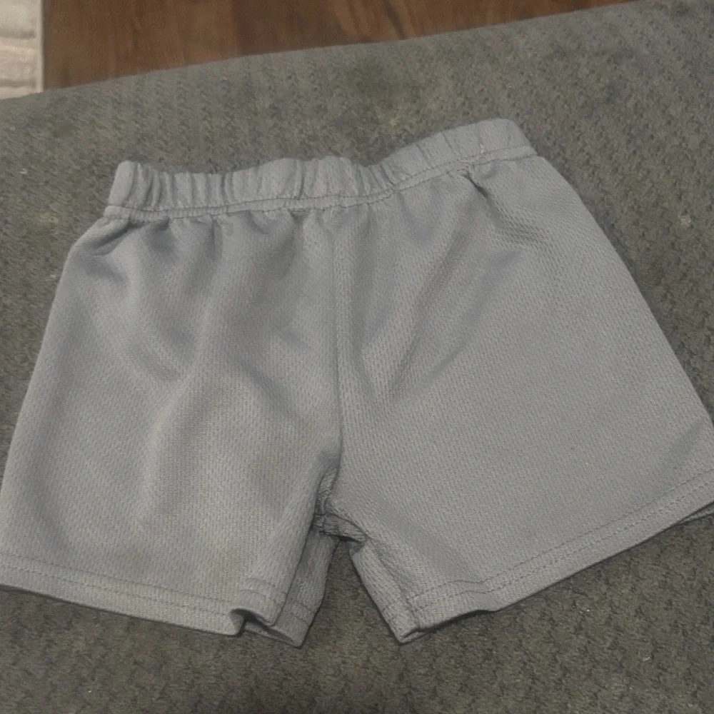🟢10/$10 - Gray Kids Shorts
